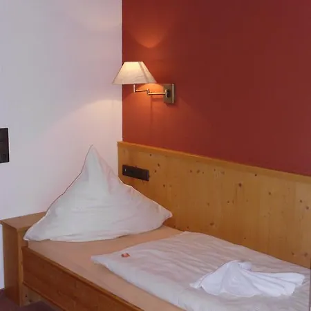 ホテル Waldhotel